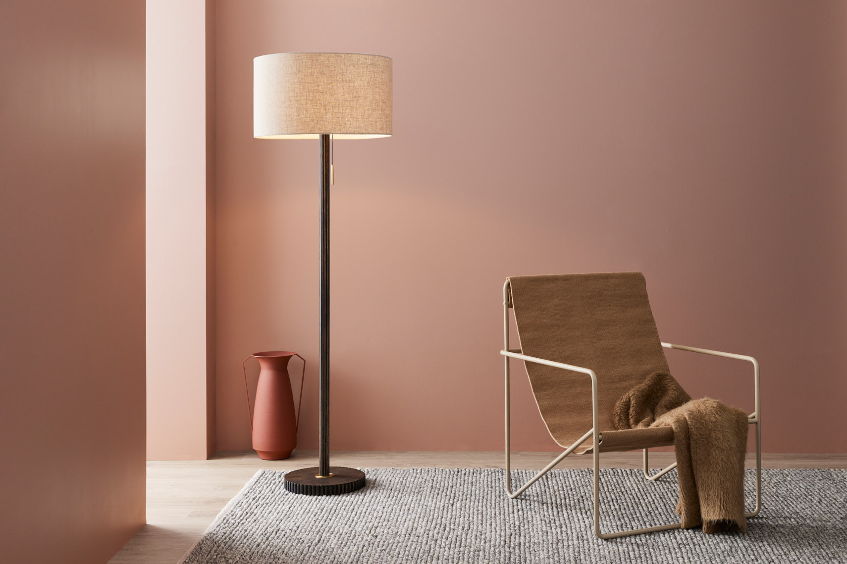 ETON_280194_1LT_F_LAMP_WALNUT_BRSS_122_Hero_PINK1